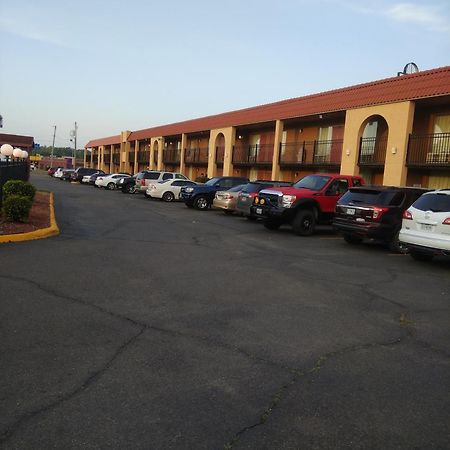 Days Inn By Wyndham Caddo Valley Arkadelphia Exteriör bild